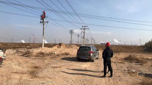 烏海電業(yè)局農(nóng)電處千里山農(nóng)電所：開展冬季設備巡視，確保安全生產(chǎn)