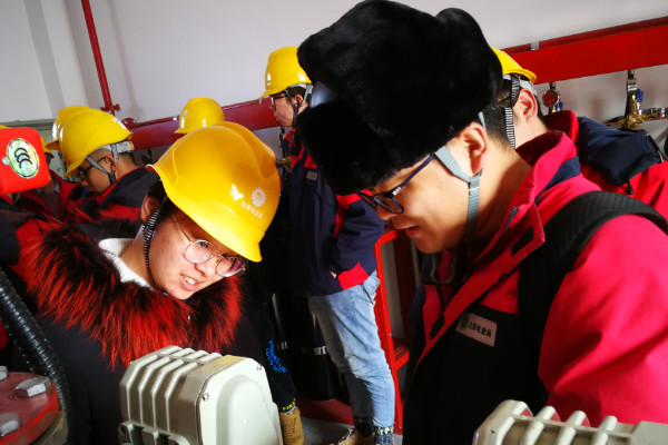 青春之路，奮斗不止