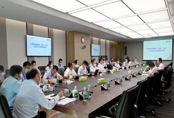 中國電建集團公司黨委副書記、總經(jīng)理丁焰章到電建國際公司調(diào)研