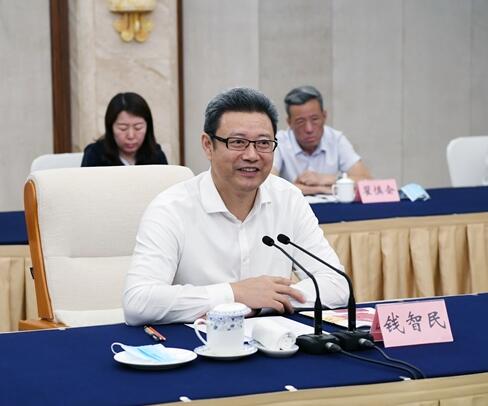 國家電投黨組書記、董事長錢智民拜會重慶市委副書記、市長唐良智