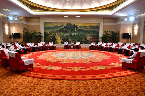 國(guó)家電網(wǎng)董事長(zhǎng)、黨組書(shū)記毛偉明拜會(huì)中央政治局委員、天津市委書(shū)記李鴻忠及市長(zhǎng)張國(guó)清