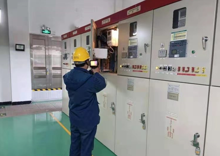 國(guó)網(wǎng)慈溪市供電公司用心巡視、及時(shí)消缺確保電網(wǎng)安全穩(wěn)定運(yùn)行