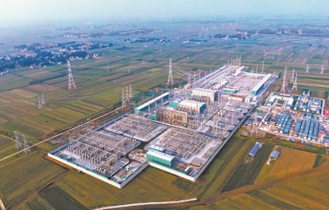 世界首個新能源遠距離輸送大通道青?！幽咸馗邏褐绷鞴こ倘娼ǔ赏哆\