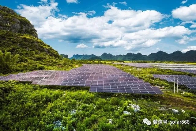 南方電網(wǎng)公司發(fā)布服務(wù)碳達(dá)峰、碳中和工作方案，提出5個(gè)方面21項(xiàng)重點(diǎn)舉措，構(gòu)建以新能源為主體的新型電力系統(tǒng)