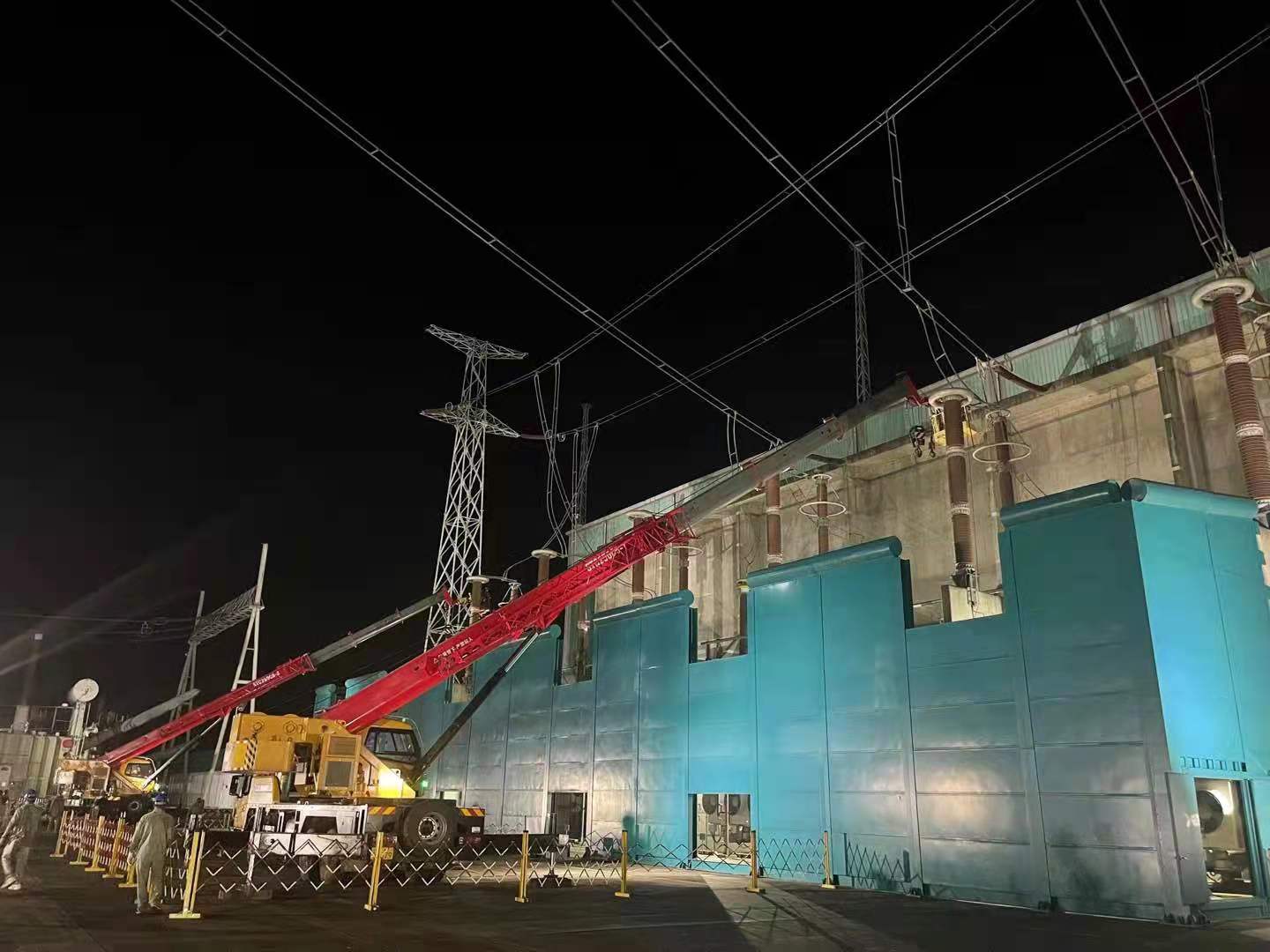 鄂電“鐵軍”：30個小時晝夜搶修作業(yè)，守護(hù)西電東送電網(wǎng)大動脈