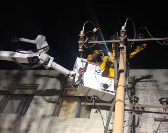 烏海電業(yè)局配電帶電作業(yè)處：11、7、23