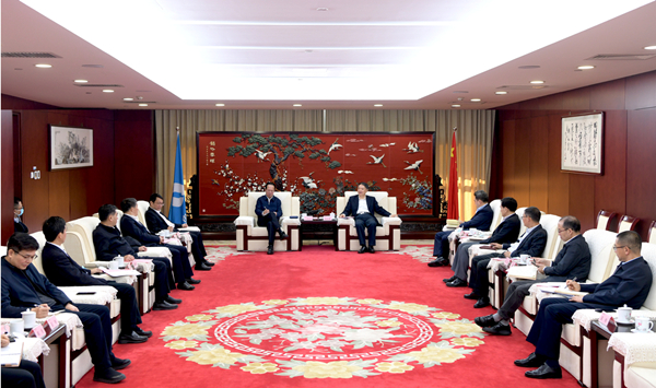 溫樞剛會(huì)見中國(guó)電建黨委書記、董事長(zhǎng)丁焰章