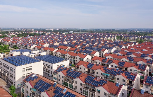 【兩會(huì)】南存輝委員：建議戶用光伏電力納入綠電、綠證、碳排放權(quán)交易市場(chǎng)