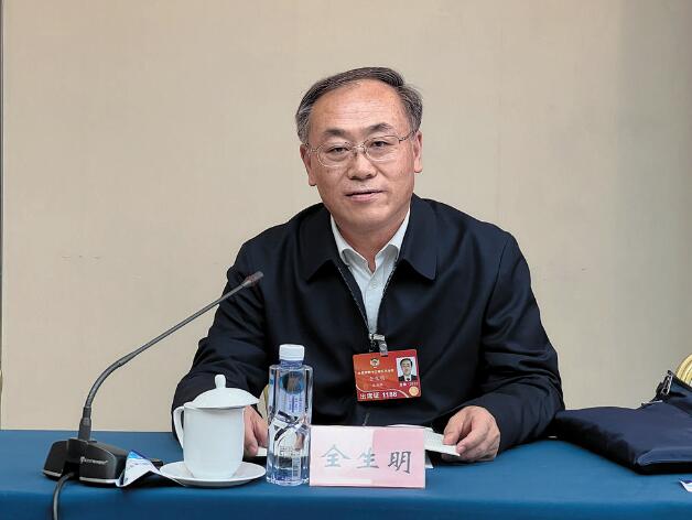 【兩會】國網(wǎng)電動汽車服務(wù)有限公司董事長、黨委書記全生明：加快構(gòu)建交通能源融合發(fā)展體系 促進(jìn)車與電網(wǎng)協(xié)同互動