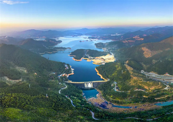 華電福建公司不負(fù)春光趕秋實，“雙碳”路上奮楫行