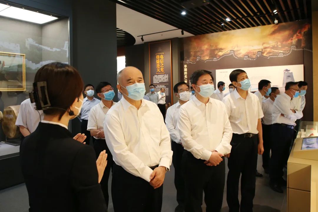 周國平會(huì)見中國電信集團(tuán)黨組書記、董事長柯瑞文