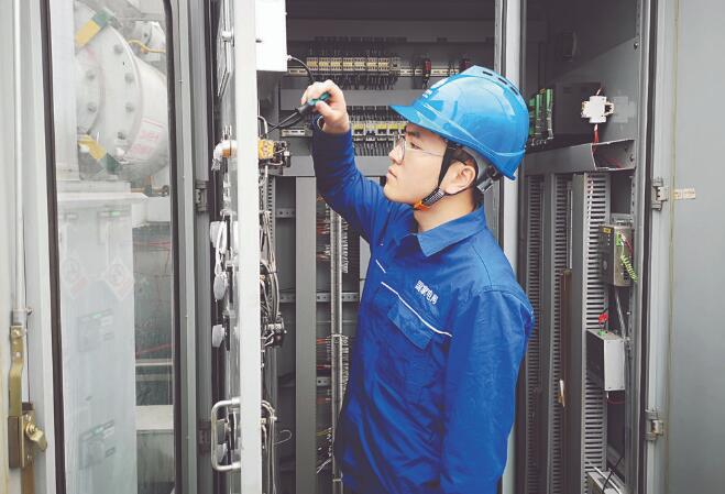 王可： 因?yàn)闊釔?，所以投? width=