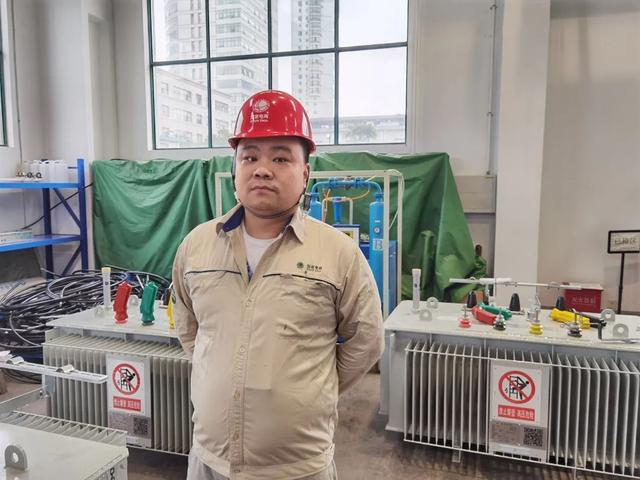 伏亦菲：深耕電網(wǎng)二十年，這位80后始終奮斗在前線