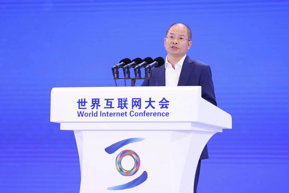 徐直軍：以數(shù)字技術(shù)驅(qū)動發(fā)展的確定性，應(yīng)對全球經(jīng)濟(jì)的不確定性