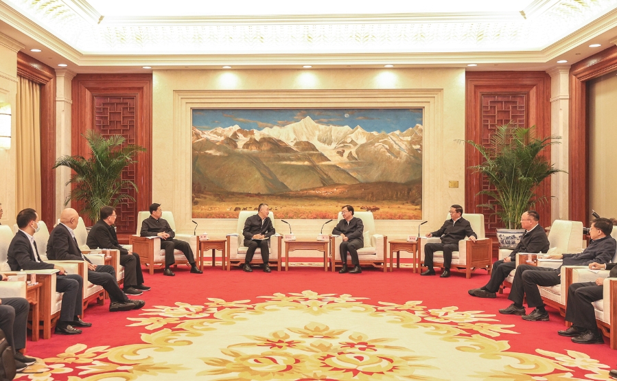 雷鳴山、韓君拜會云南省委書記王寧、省長王予波