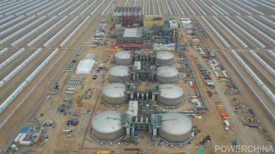 迪拜700兆瓦光熱和250兆瓦光伏太陽能電站項目槽式1號機(jī)組并網(wǎng)成功