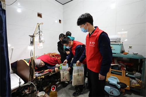 國(guó)網(wǎng)壽寧縣供電公司：志愿者日，我們?cè)谛袆?dòng)