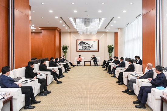 華能集團總經(jīng)理、黨組副書記鄧建玲會見常州市市長盛蕾