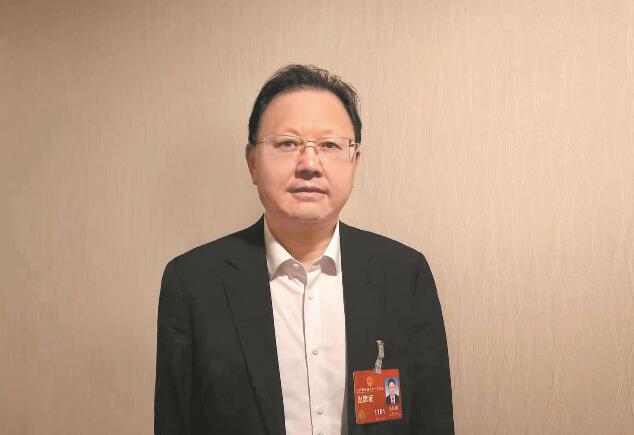 加快新能源產(chǎn)業(yè)技術(shù)創(chuàng)新 助推能源綠色低碳轉(zhuǎn)型——訪全國(guó)人大代表、江西贛鋒鋰業(yè)集團(tuán)股份有限公司董事長(zhǎng)李良彬