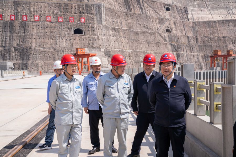國(guó)資委黨建局局長(zhǎng)、央企團(tuán)工委書記姚煥調(diào)研白鶴灘水電站