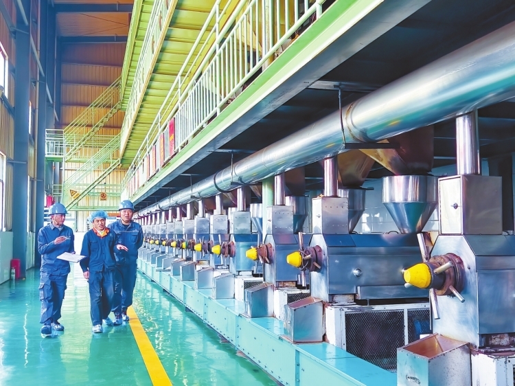 云南電網(wǎng)公司多措并舉保障電網(wǎng)安全穩(wěn)定運(yùn)行，助力經(jīng)濟(jì)社會(huì)發(fā)展