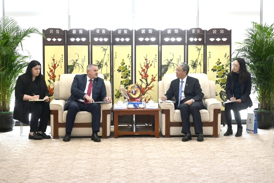 中國電建黨委副書記、總經(jīng)理王斌與波黑塞族共和國總理拉多萬·維什科維奇會(huì)談