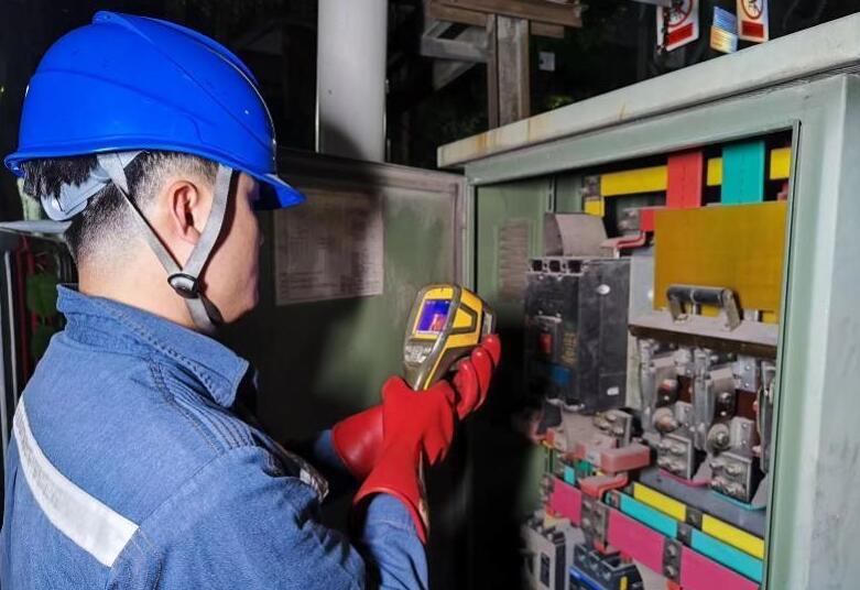 深圳供電局消除67條線路、237臺(tái)配變重滿載風(fēng)險(xiǎn)