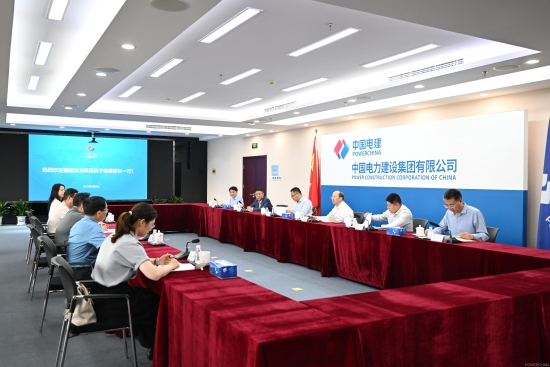 中國電建黨委常委、副總經(jīng)理徐鵬程與漳龍集團黨委書記、董事長吳子毅會談