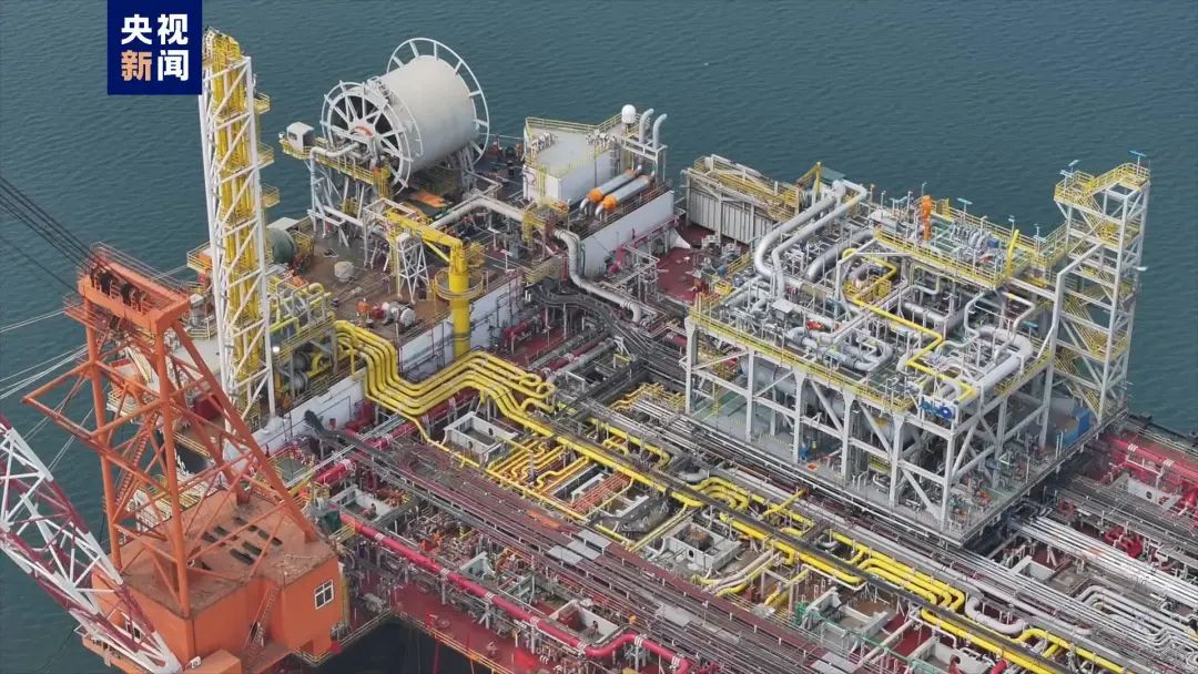 全球首艘!“海上石油加工廠”，交付了!