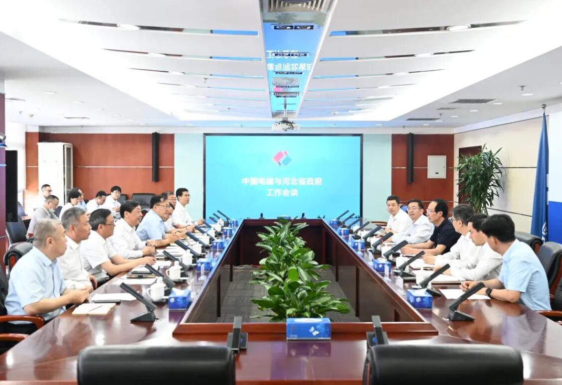 中國電建黨委書記、董事長丁焰章與河北省副省長時清霜會談