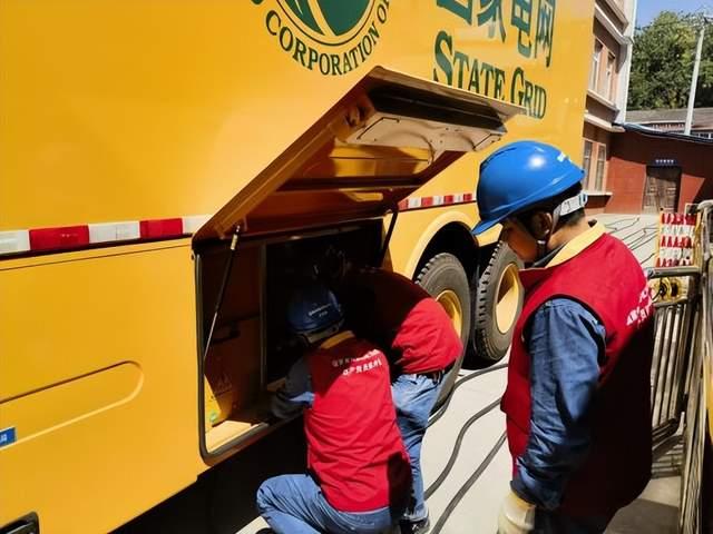 國網漢陰縣供電公司“滿格電”助力歐美職業(yè)籃球對抗賽