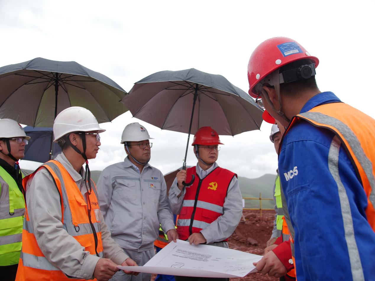 陳西調(diào)研四川公司、西南能源研究院