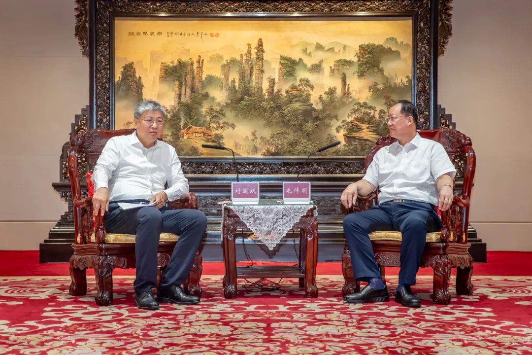 國家能源集團黨組書記、董事長劉國躍拜會湖南省委副書記、省長毛偉明