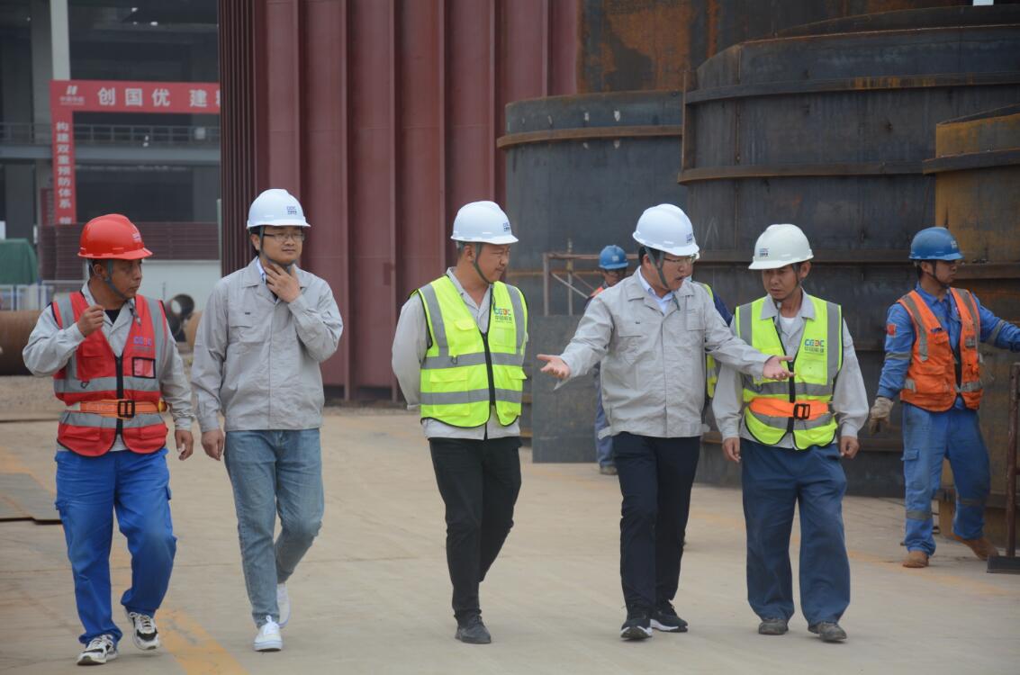 中國(guó)能建建筑集團(tuán)黨委副書記、總經(jīng)理羅耕能到正寧百萬項(xiàng)目調(diào)研指導(dǎo)工作