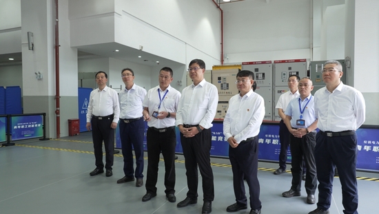 華能集團(tuán)有限公司總經(jīng)理、黨組副書記鄧建玲到云南分公司調(diào)研