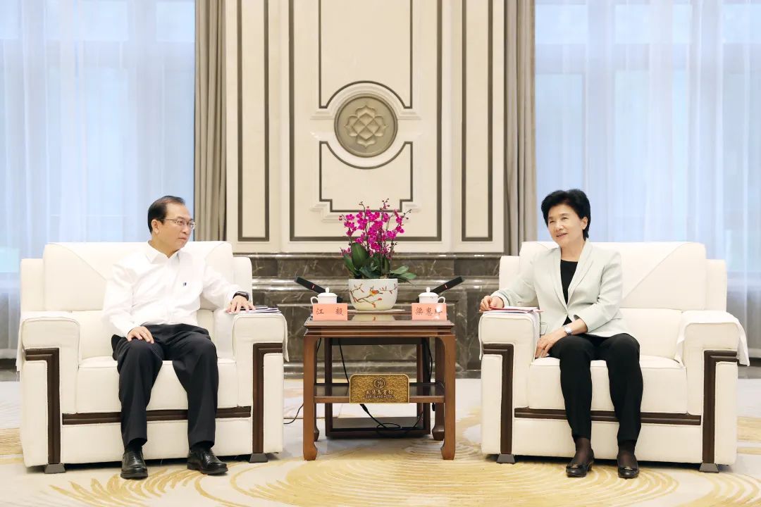 華電集團(tuán)黨組書記、董事長江毅拜會(huì)黑龍江省委副書記、省長梁惠玲