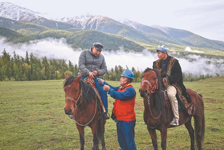 賽力別克·哈楞別克： 扎根西北第一村，一生做好一件事