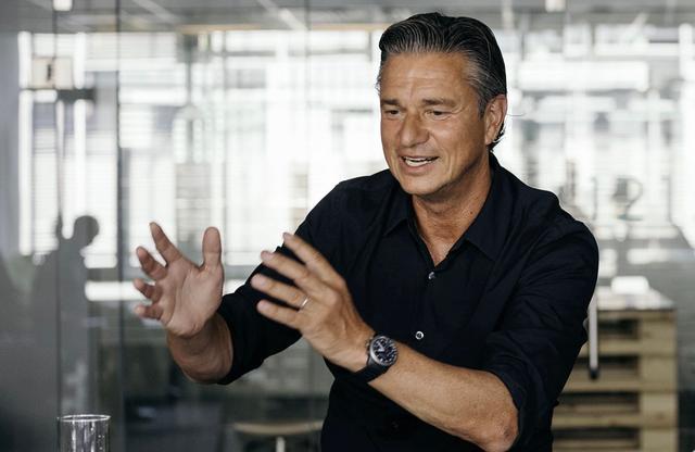 外媒：保時(shí)捷高管抨擊歐盟對(duì)中國(guó)電動(dòng)汽車(chē)發(fā)起調(diào)查，稱(chēng)反對(duì)對(duì)華搞關(guān)稅戰(zhàn)