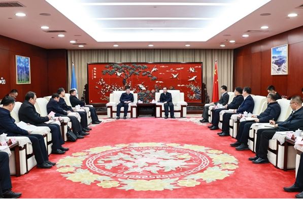 江毅會見內蒙古自治區(qū)黨委常委、常務副主席黃志強