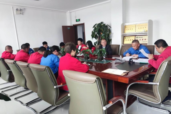 內(nèi)蒙古電力集團烏海千里山供電公司：對標新細則，完成班組定級工作