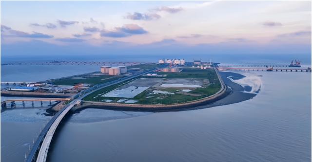 江蘇如東：“雙碳”賽道千帆競(jìng)發(fā)，綠色能源產(chǎn)業(yè)實(shí)現(xiàn)跨越發(fā)展