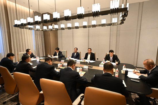 丁焰章與近期新任職子企業(yè)黨委書記、董事長進(jìn)行集體談話