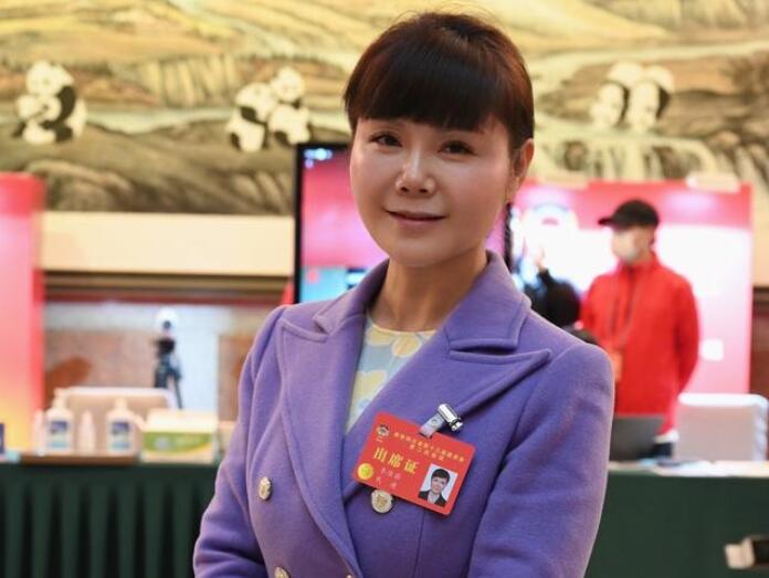 四川省政協(xié)委員李佳蔚：四川要優(yōu)化碳產(chǎn)品、參與碳交易，不斷完善碳設(shè)施