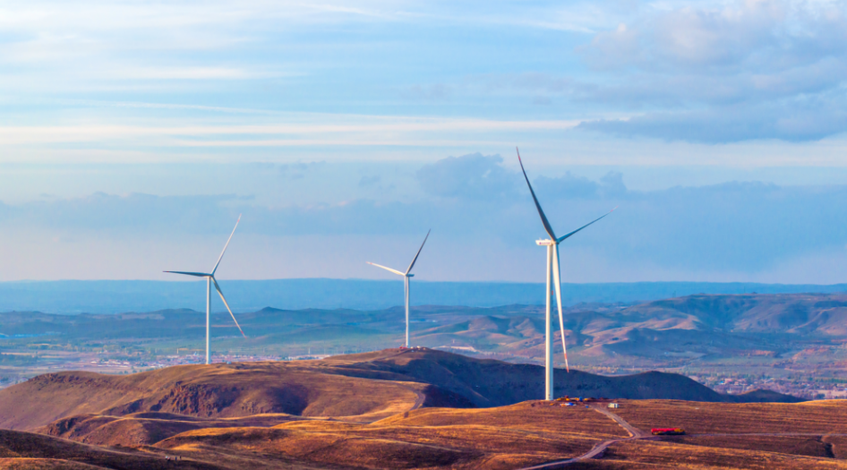 京能內(nèi)蒙古烏蘭察布1500MW“風(fēng)光火儲氫一體化”大型風(fēng)電光伏基地項(xiàng)目三標(biāo)段500MW風(fēng)機(jī)成功并網(wǎng)