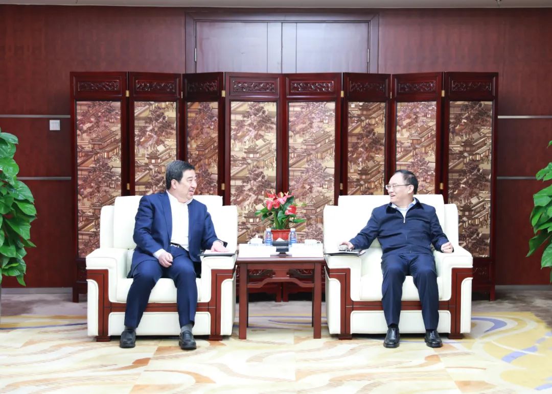 中國電氣裝備白忠泉董事長、周群總經(jīng)理拜訪中鋁集團(tuán)董事長段向東、總經(jīng)理王石磊