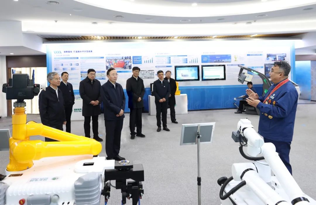 辛保安赴國網(wǎng)天津電力、國網(wǎng)客服中心調(diào)研