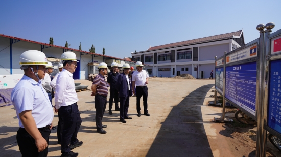 楊良赴印尼、老撾調(diào)研指導(dǎo)國別市場經(jīng)營工作