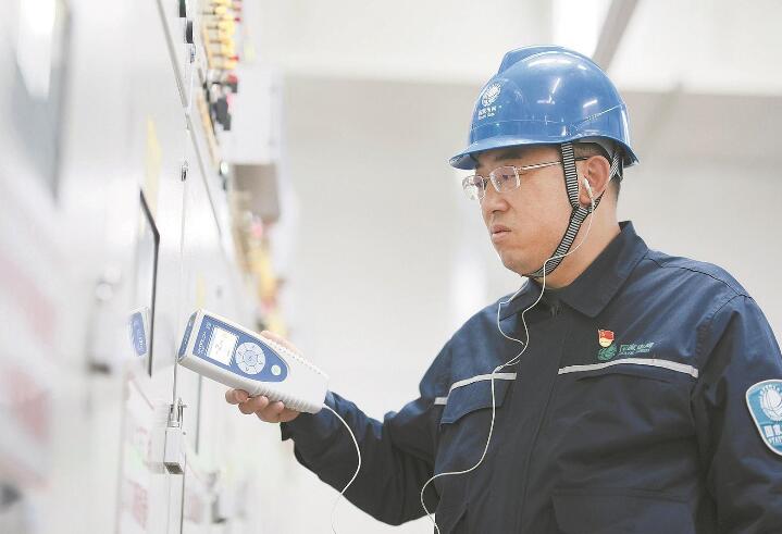 【國(guó)網(wǎng)特等勞?！坎苌?把帶電檢測(cè)工作做精做透