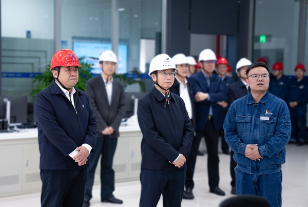 華電集團(tuán)公司黨組書(shū)記、董事長(zhǎng)江毅赴華電湖南公司調(diào)研