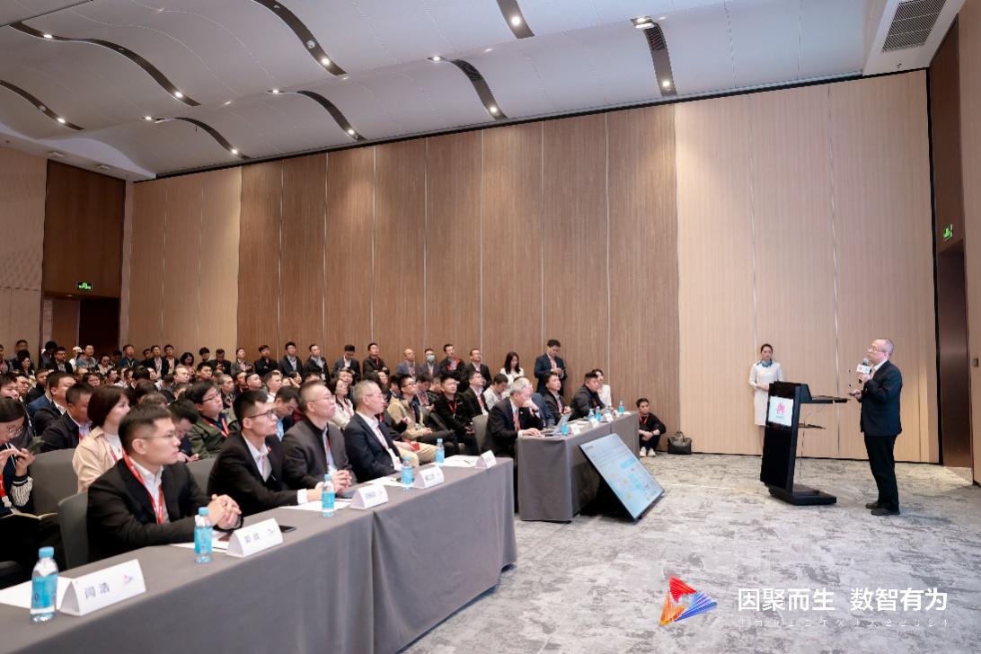 華為“數(shù)智電網(wǎng)，共創(chuàng)新型電力系統(tǒng)新價值”論壇在深圳舉辦